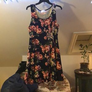Comfy light floral dress